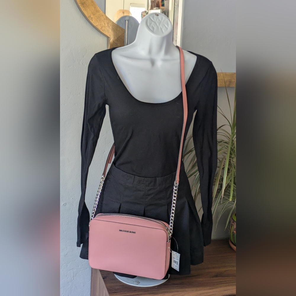 MICHAEL Michael Kors Jet Set Pink Leather Crossbody with Silver Chain Strap.